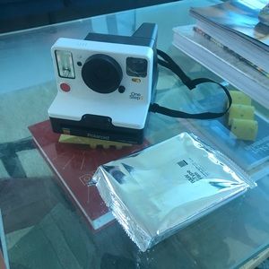 INSTANT POLAROID CAMERA